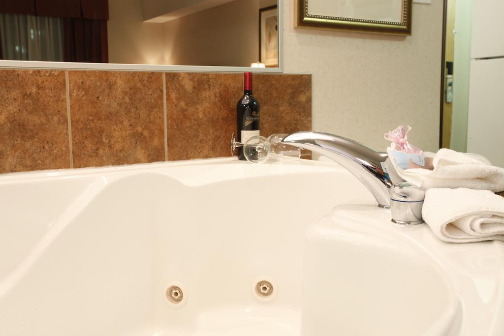 Coast Grimshaw Hotel & Suites Ngoại thất bức ảnh
