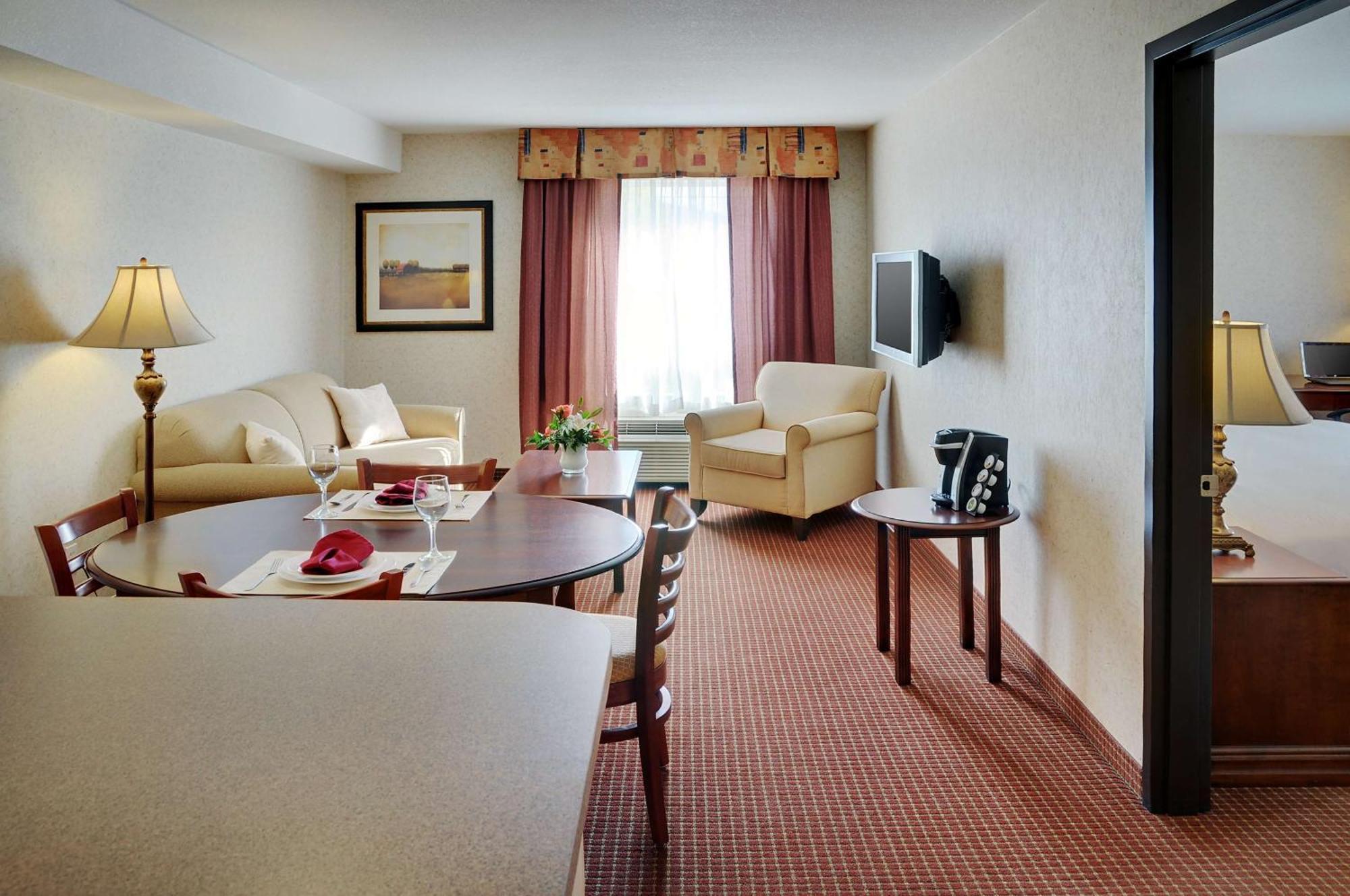 Coast Grimshaw Hotel & Suites Ngoại thất bức ảnh